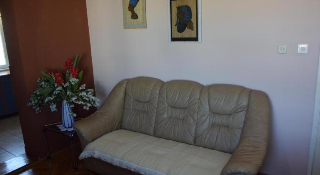 Apartment Julietta Pirovac Kültér fotó